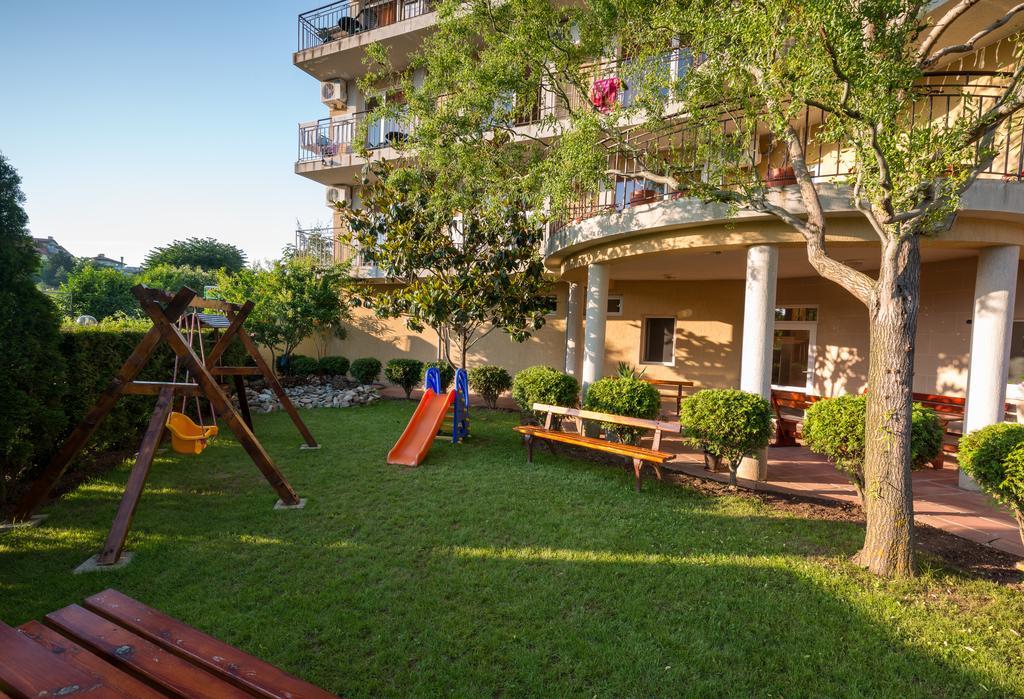 Family Hotel Dayana Beach Sinemoretz Esterno foto