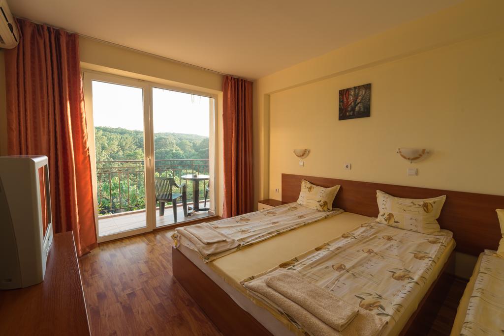 Family Hotel Dayana Beach Sinemoretz Esterno foto