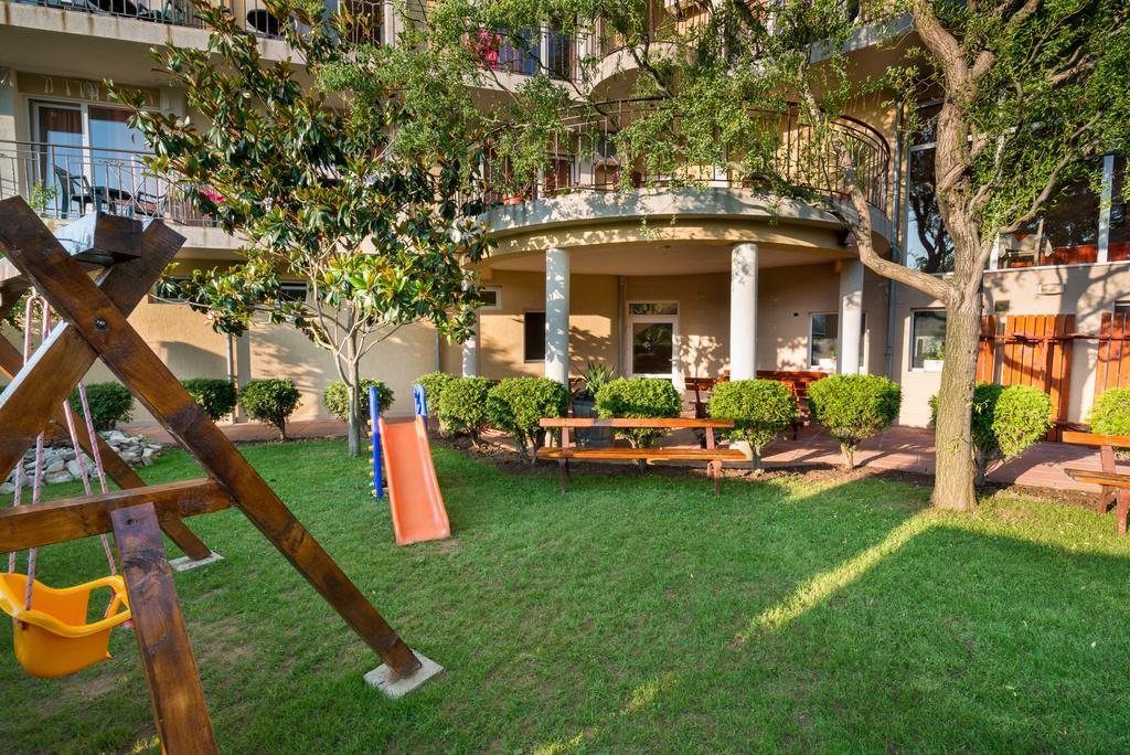Family Hotel Dayana Beach Sinemoretz Esterno foto