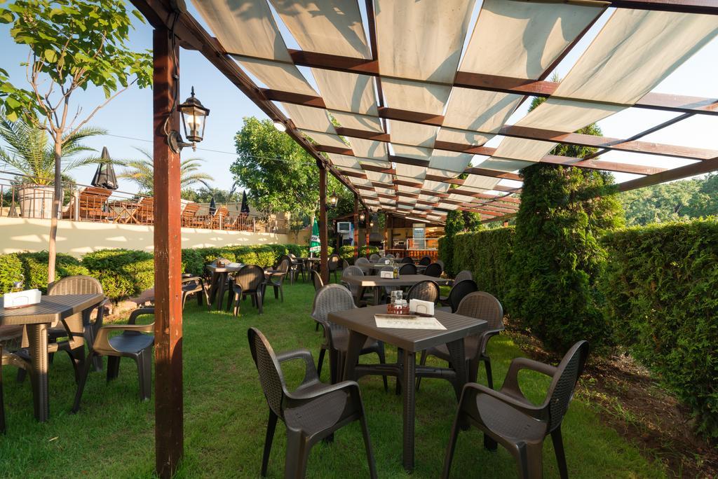 Family Hotel Dayana Beach Sinemoretz Esterno foto