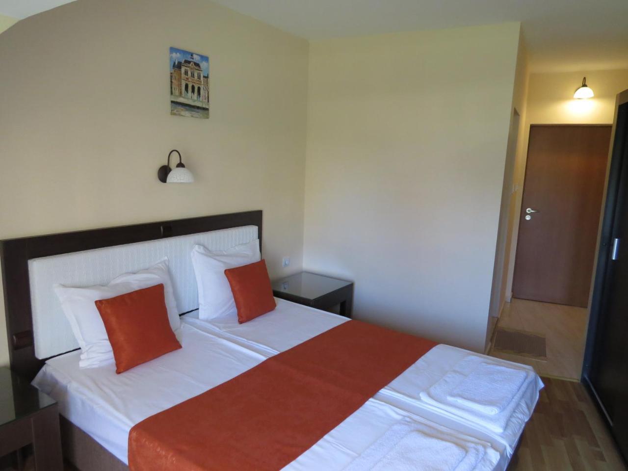 Family Hotel Dayana Beach Sinemoretz Esterno foto